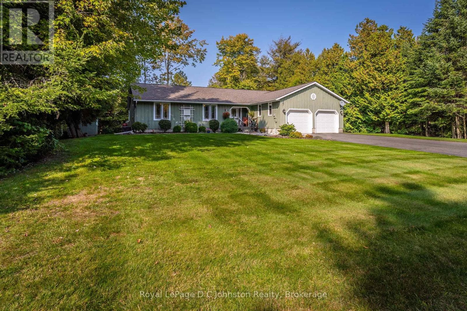 27 GREMIK CRESCENT photo 2