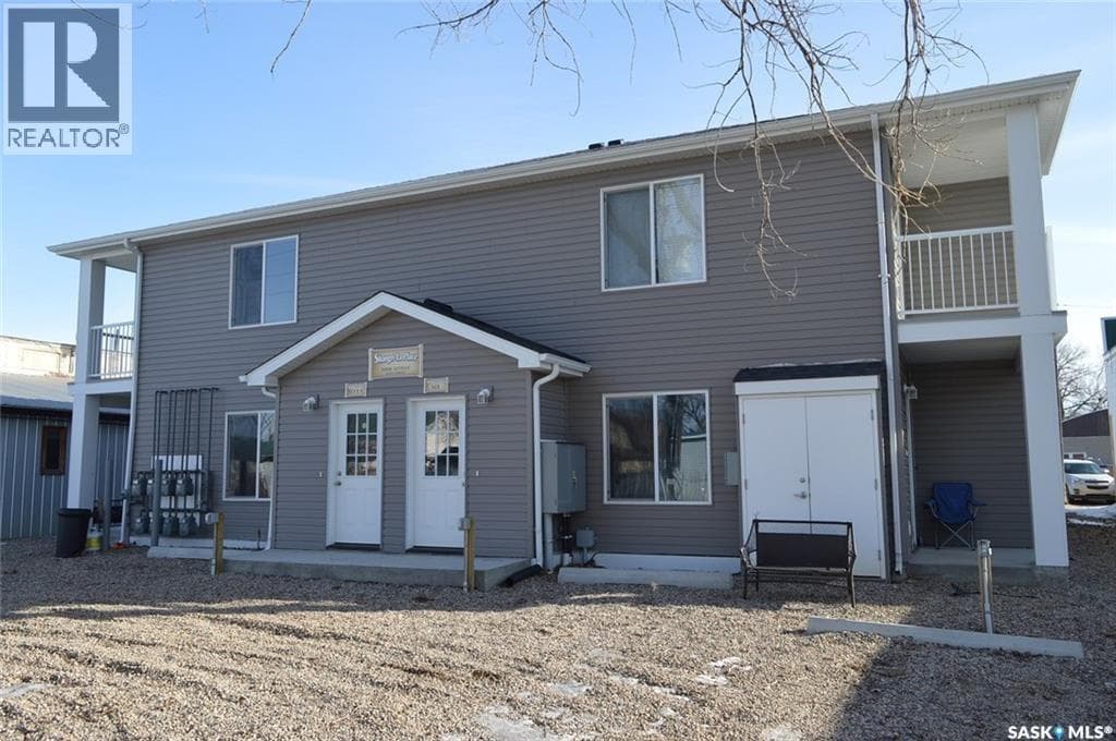 2 416 Main STREET — photo 2