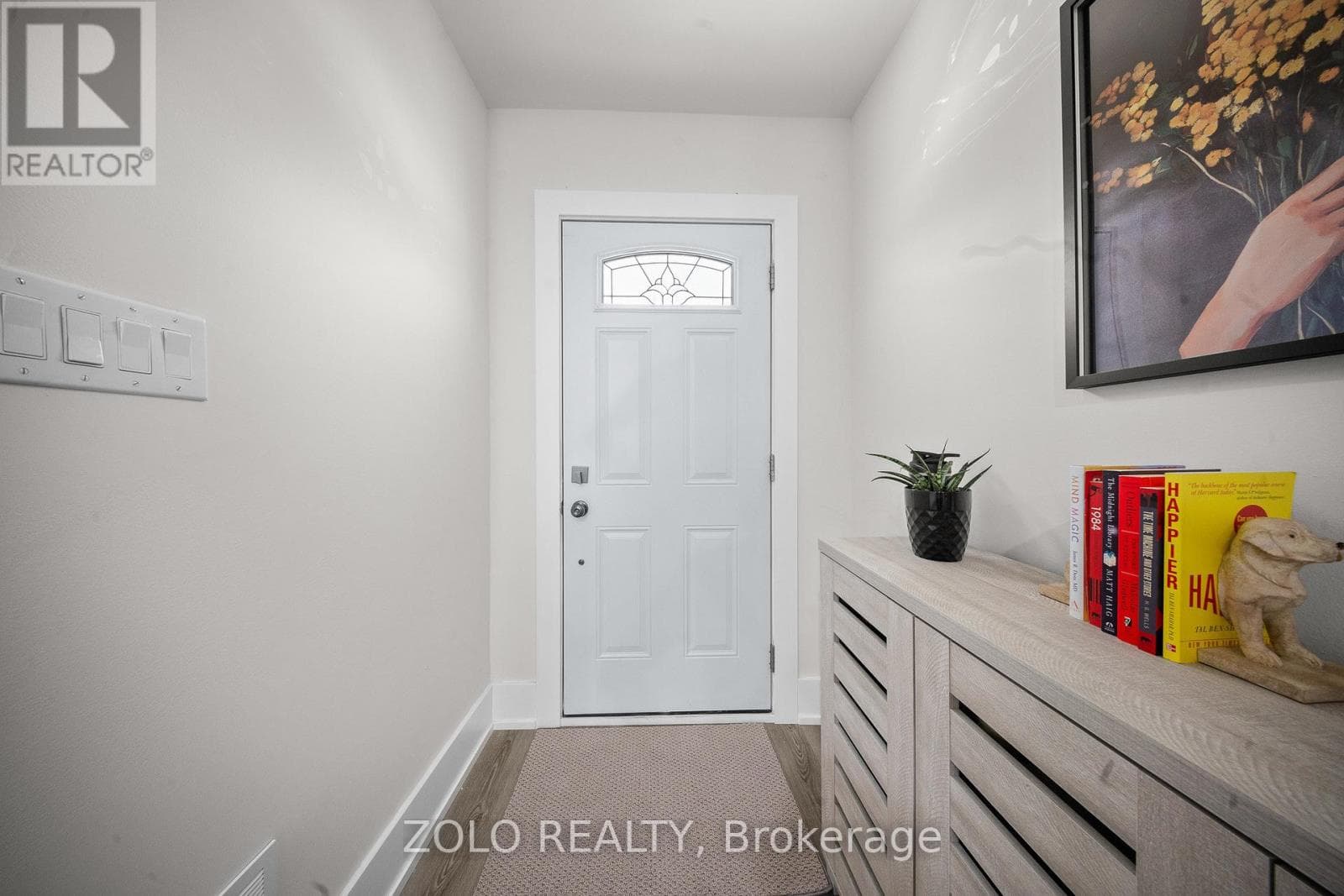 163 CEDRIC AVENUE photo 4