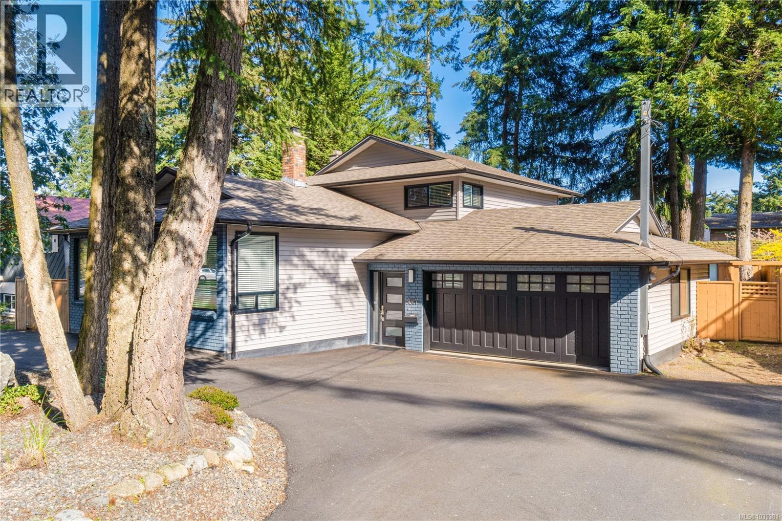 3 bed 3 bath single family at 3617 Country Club Dr — $789,900