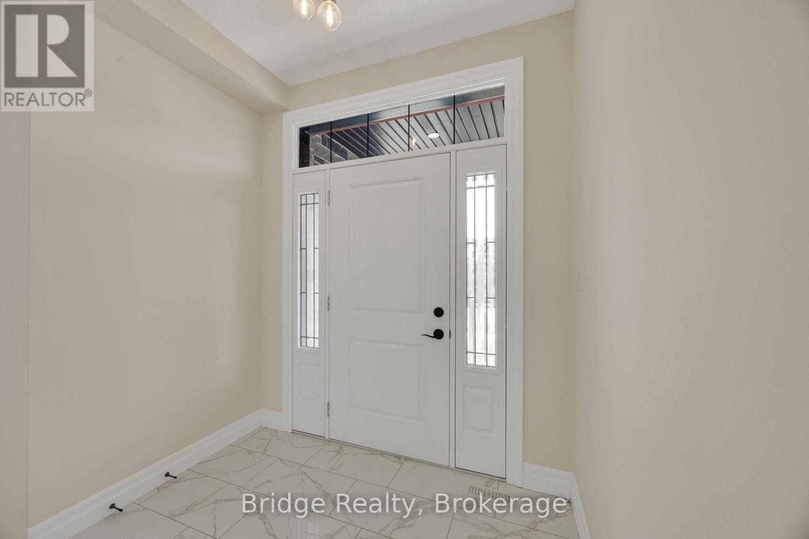 256 TAMARACK BOULEVARD photo 4