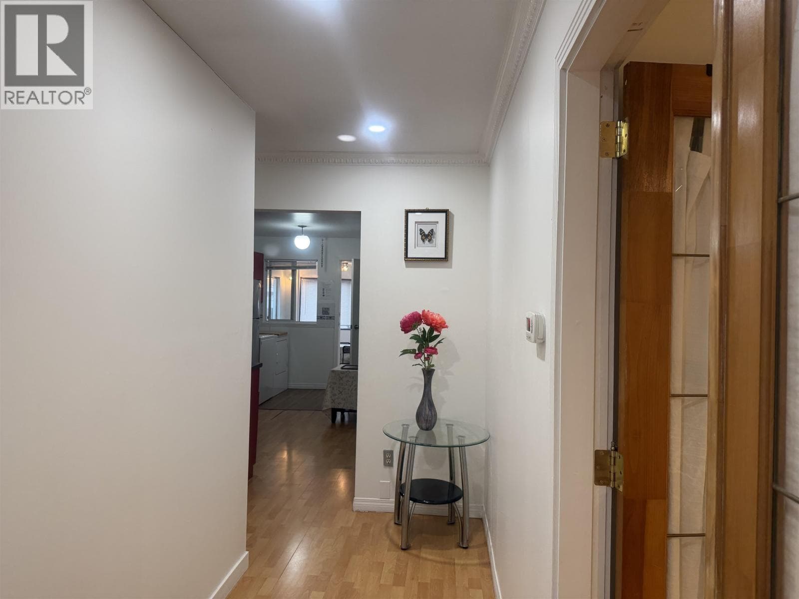 1440 E KING EDWARD AVENUE photo 3