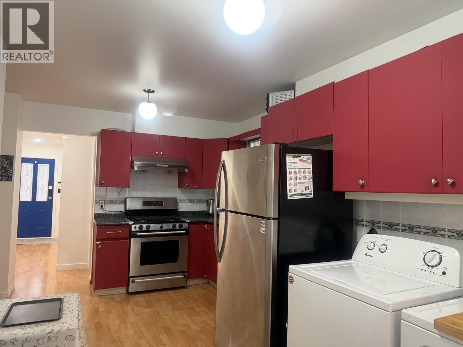 1440 E KING EDWARD AVENUE photo 4