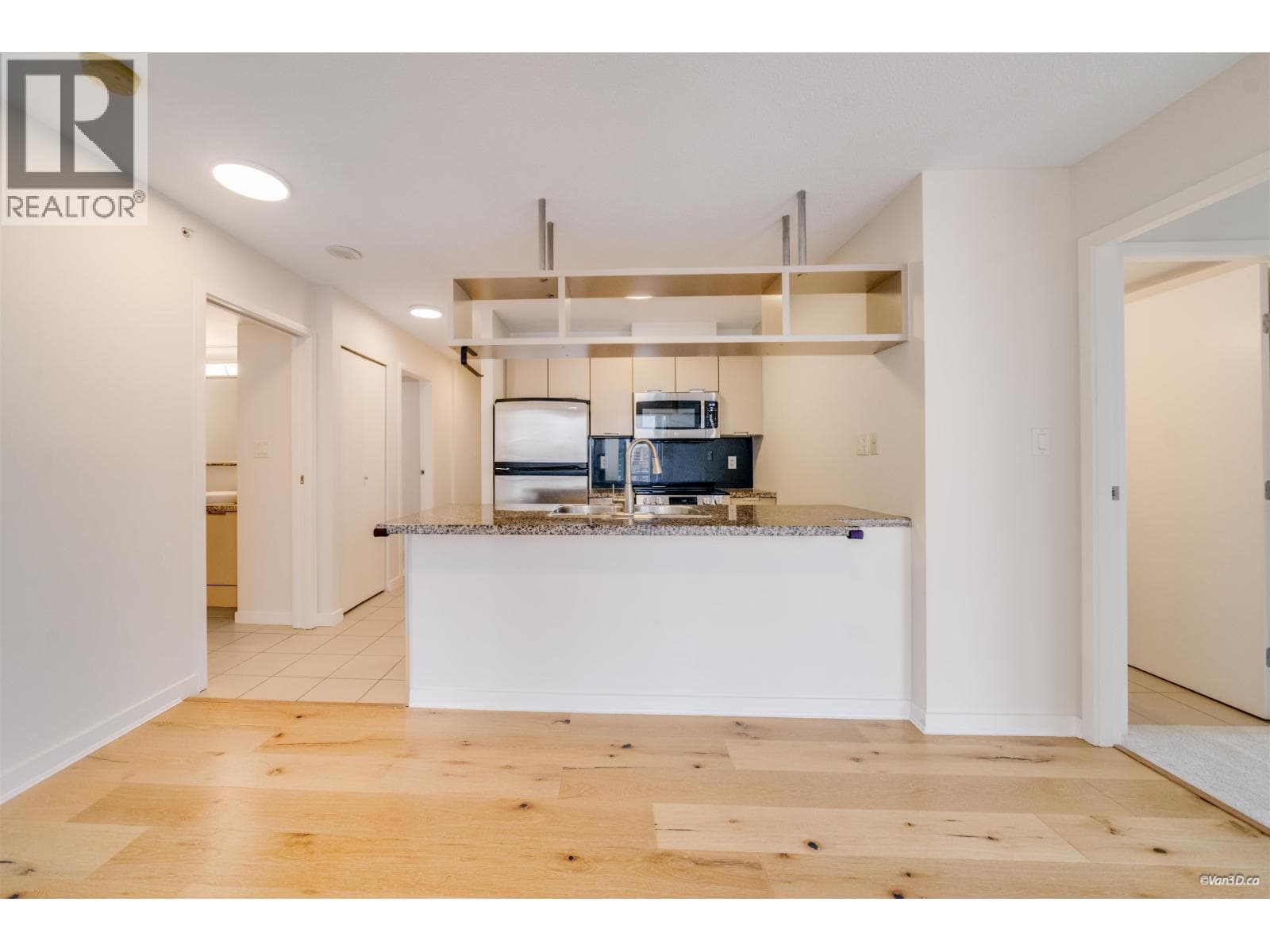 1710 1082 SEYMOUR STREET photo 4
