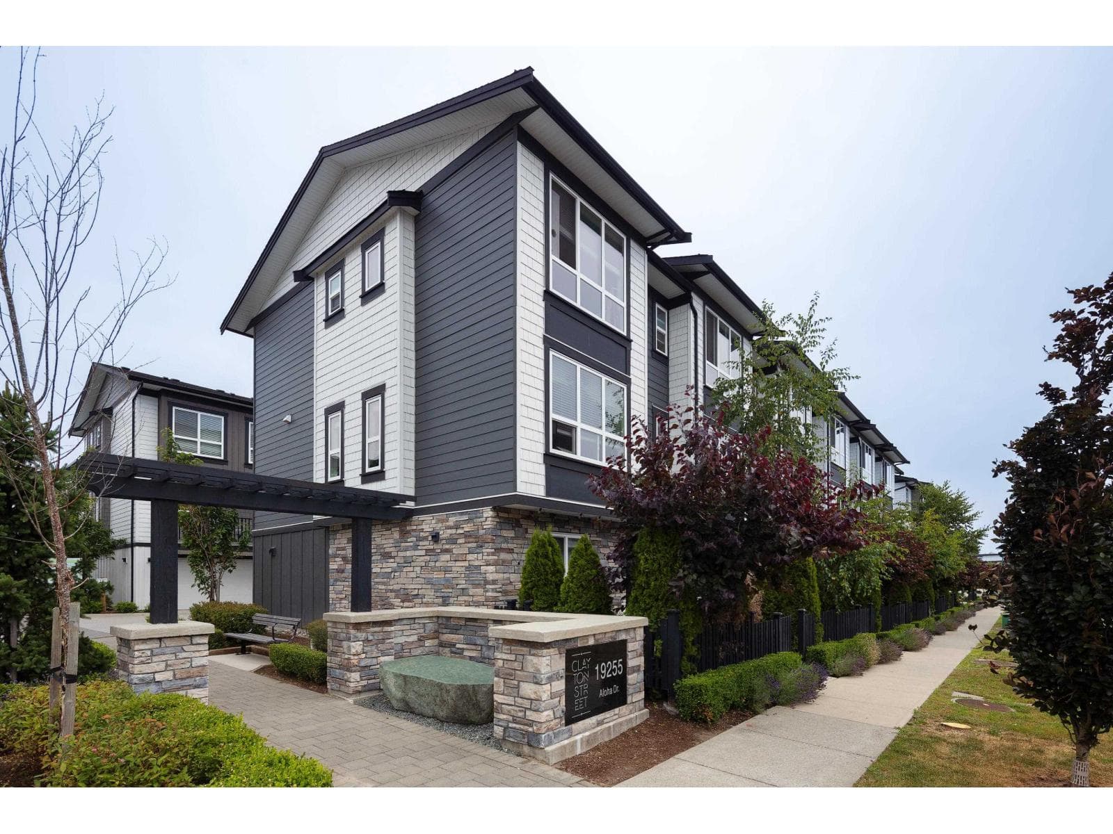 3 bed 3 bath single family at 68 19255 ALOHA DRIVE — $859,999
