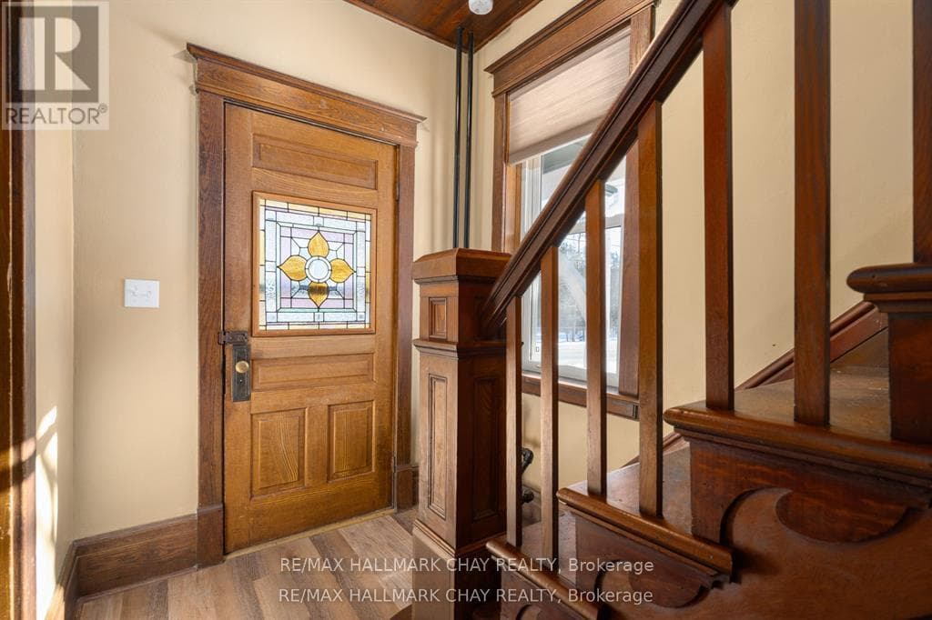 4514 PENETANGUISHENE ROAD photo 4