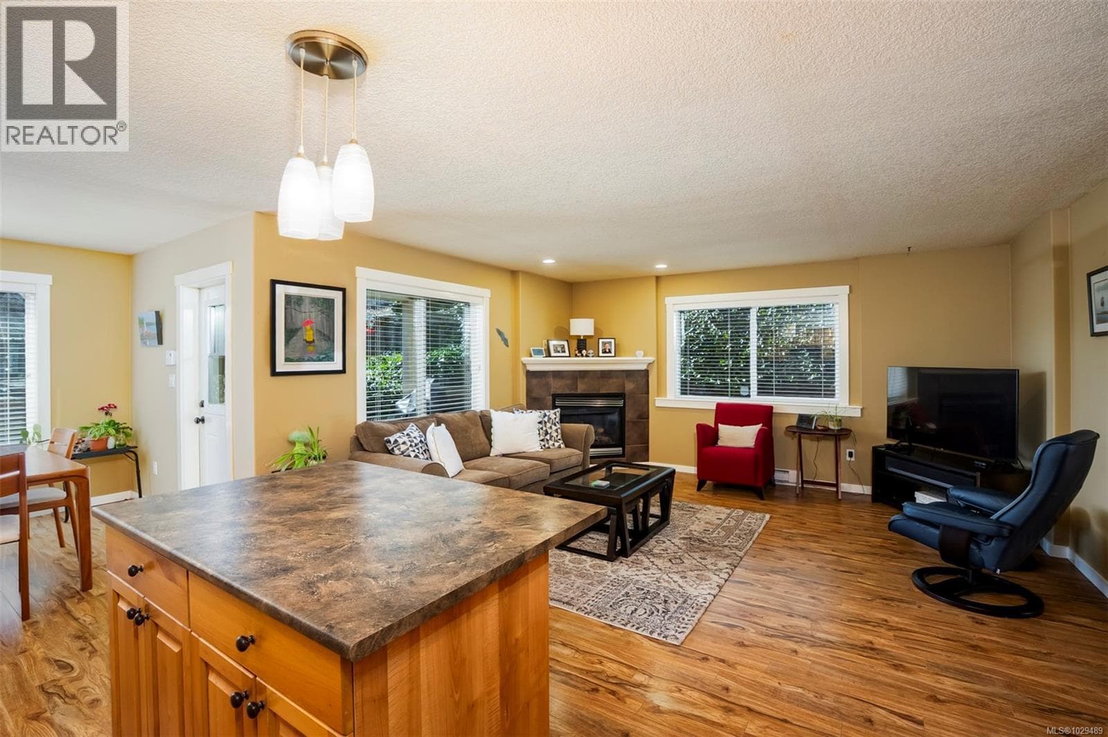 1847 White Blossom Way photo 4