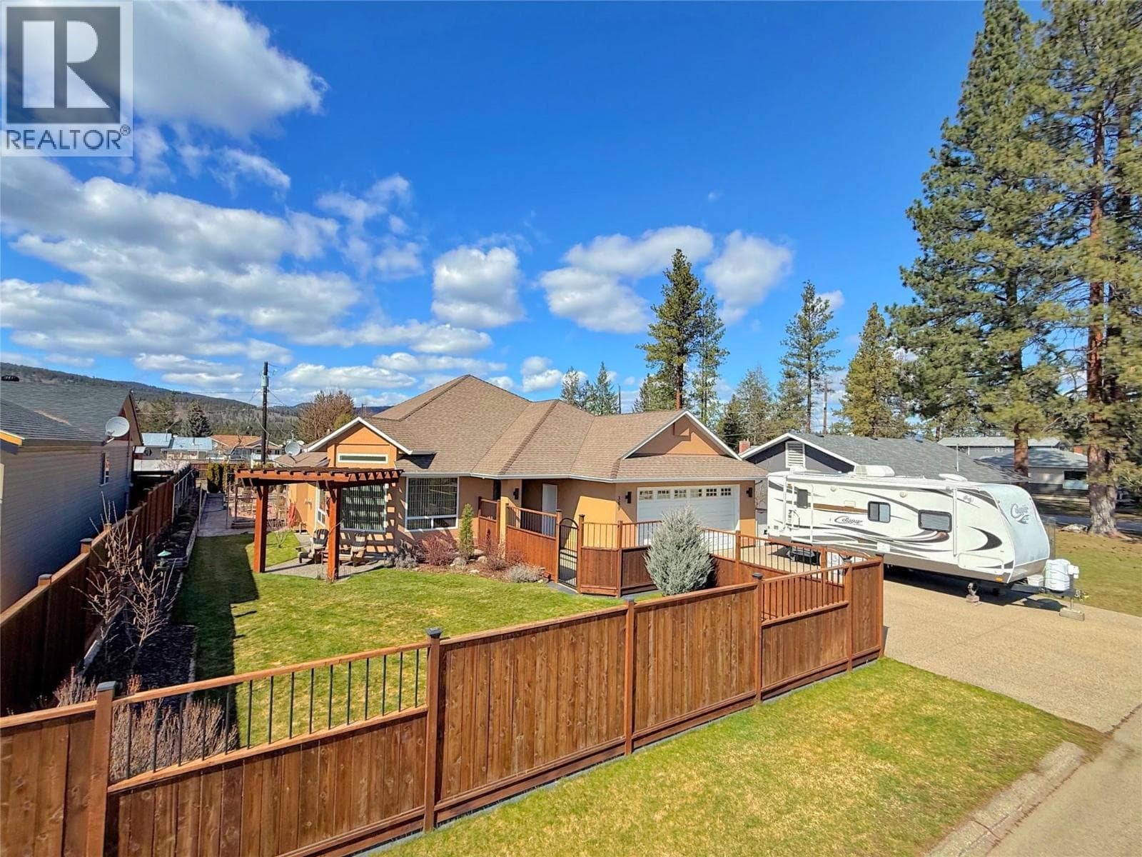 3 bed 2 bath single family at 389 BILLITER Avenue — $735,000