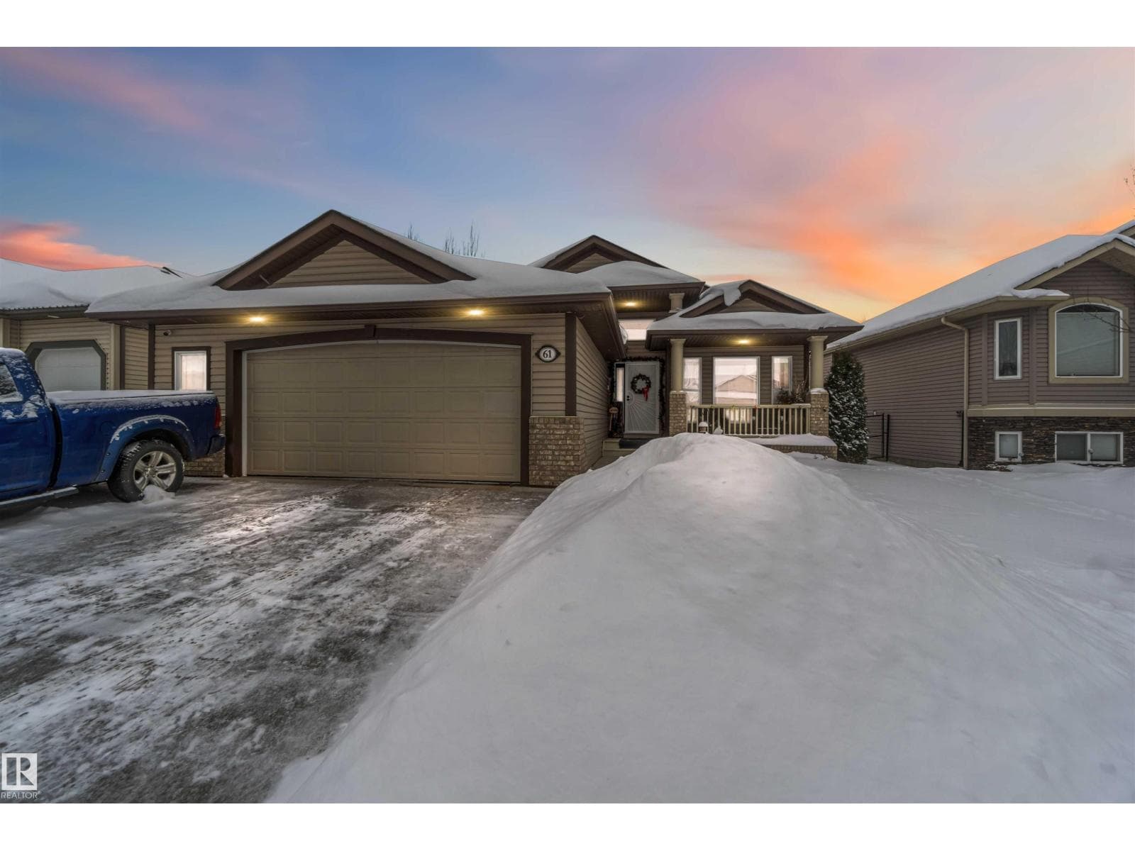 4 bed 3 bath single family at 61 Linkside Blvd — $685,000