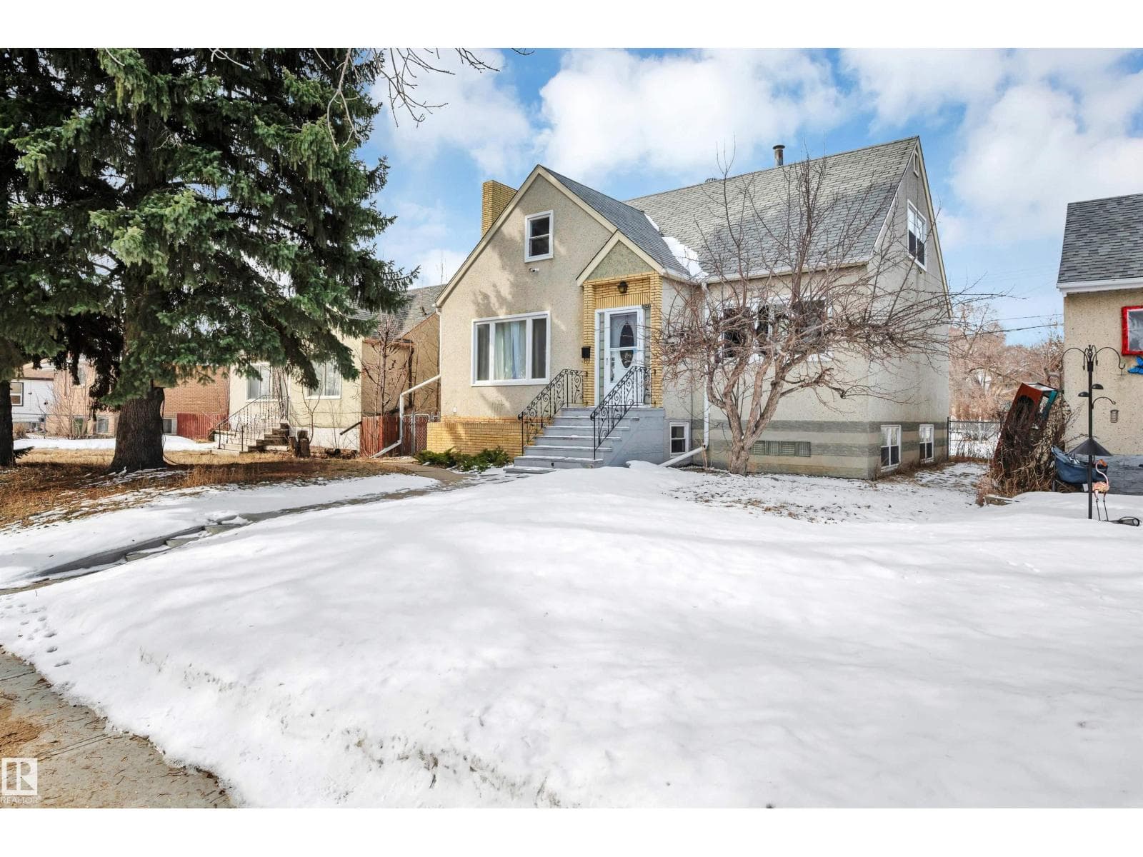 12436 75 ST NW photo 2