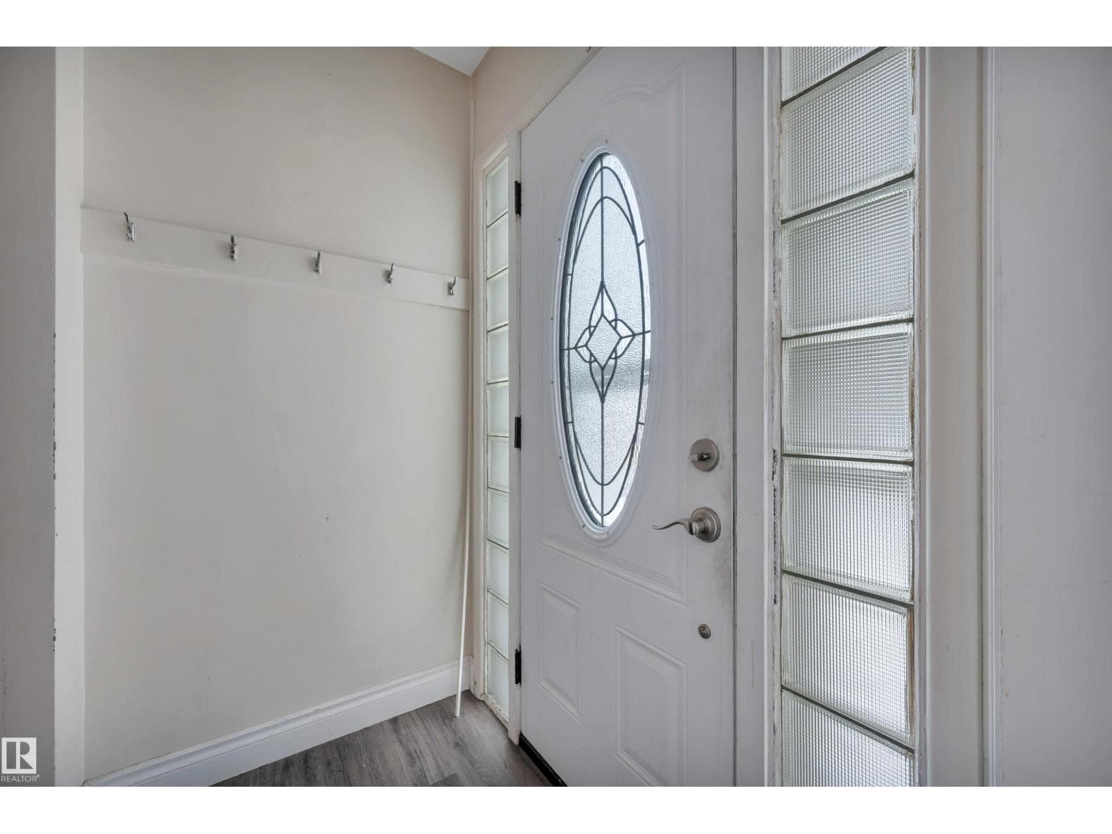 12436 75 ST NW photo 4