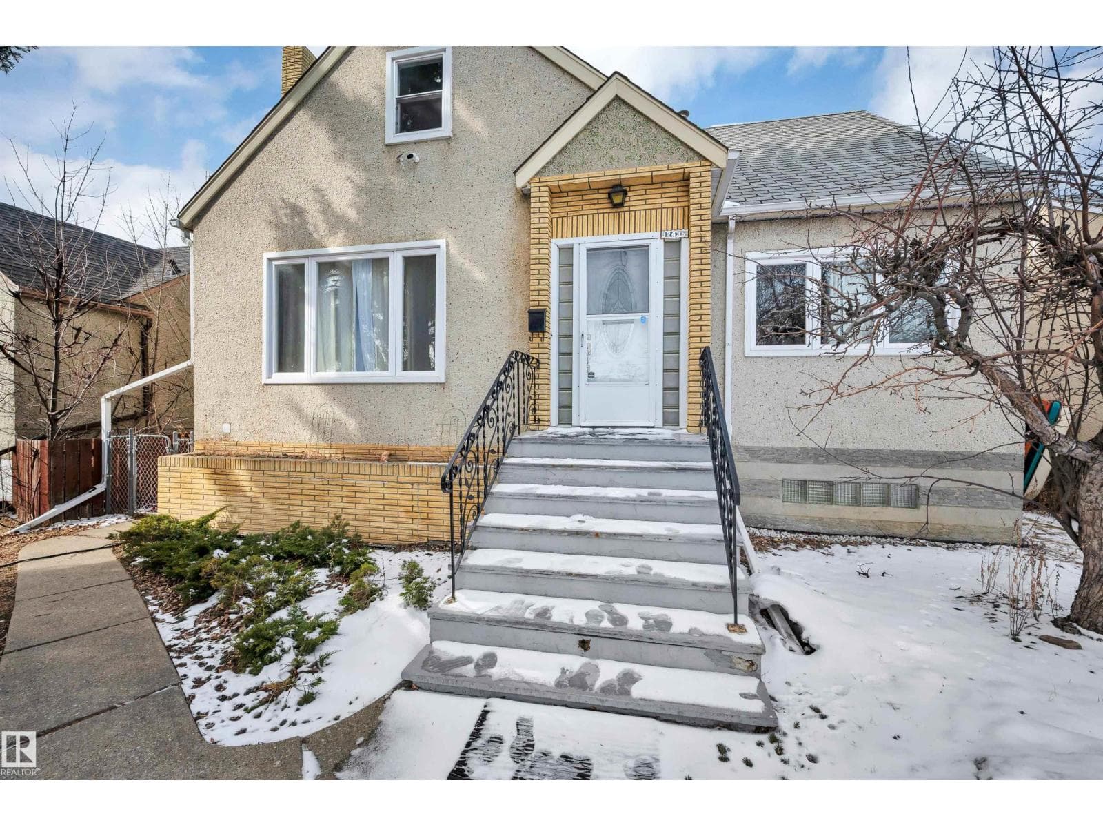 12436 75 ST NW photo 3