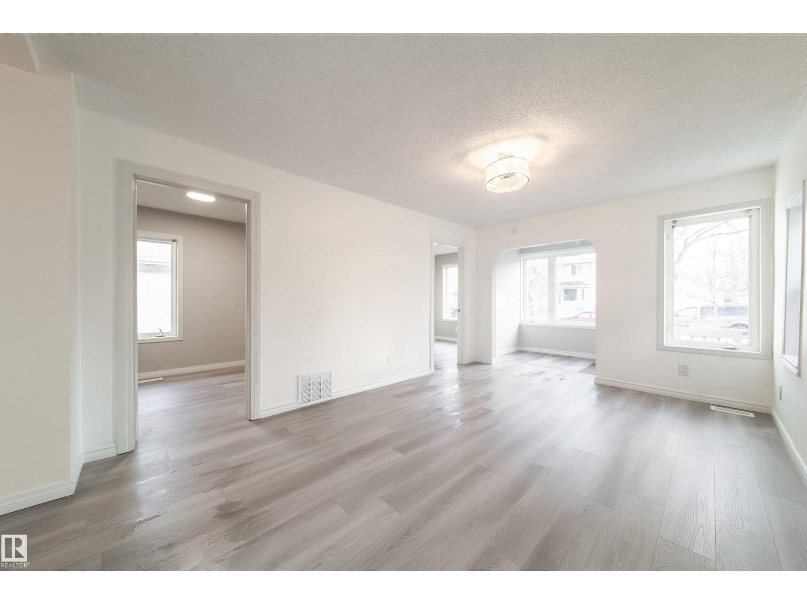 3 bed 1 bath single family at 11912 77 ST NW — $265,000