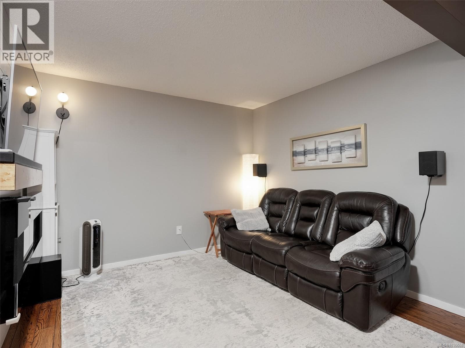 1119 Wychbury Ave photo 2