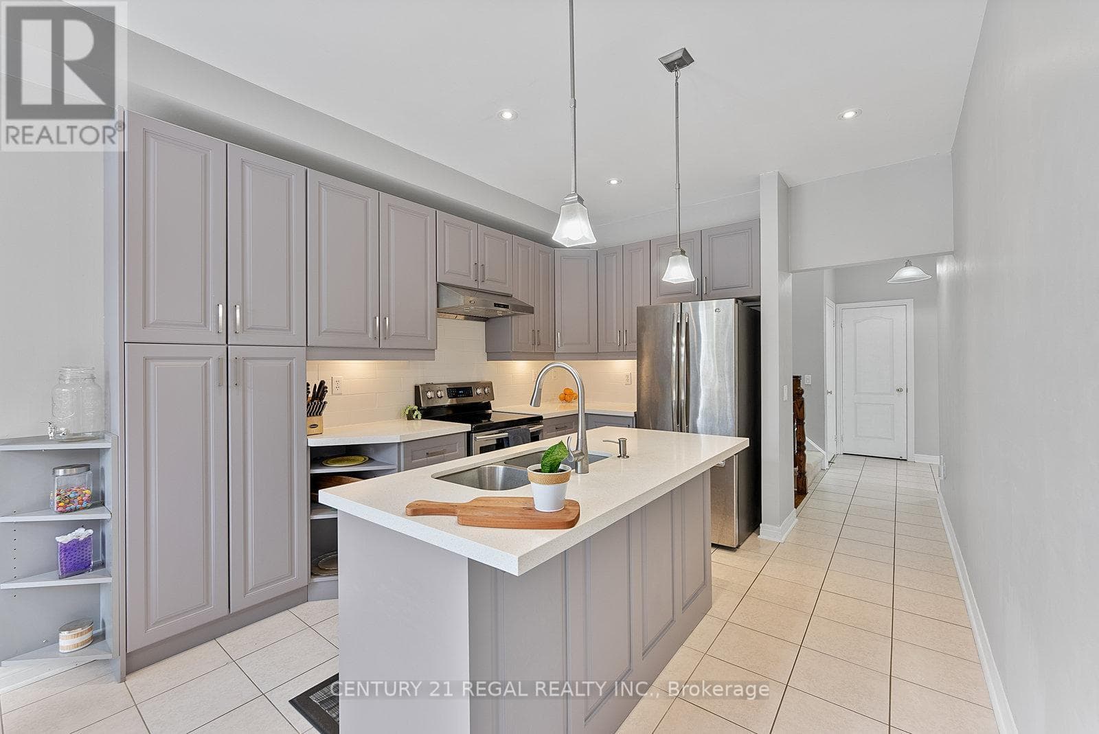 42 BALLYMORE DRIVE photo 3