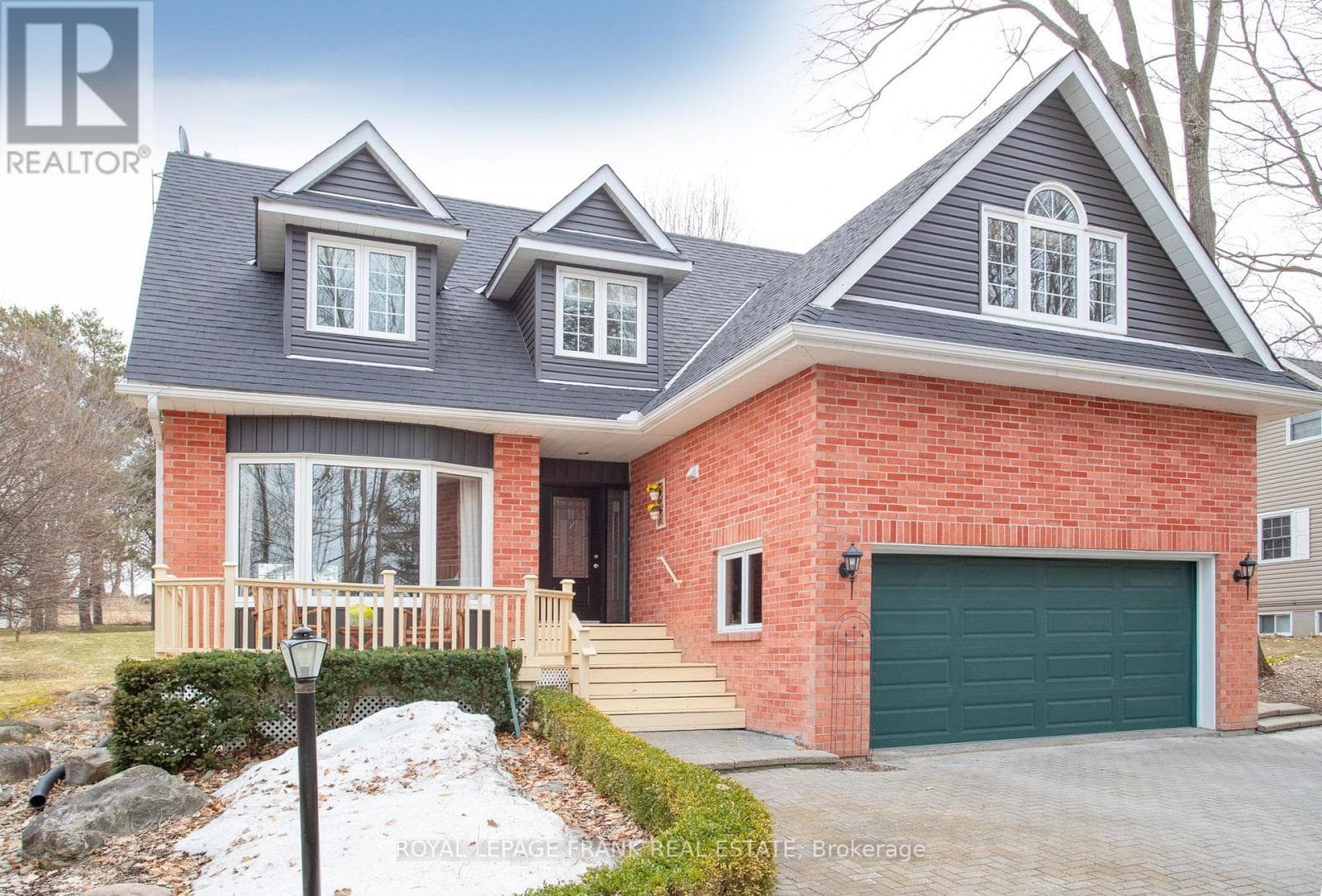 85 AMBLESIDE DRIVE photo 4