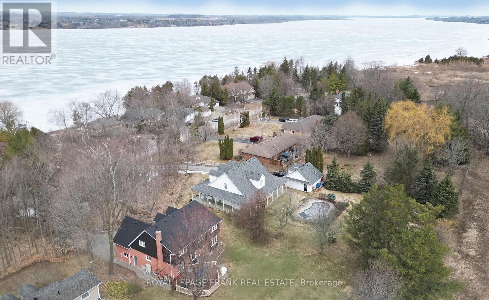 85 AMBLESIDE DRIVE photo 5