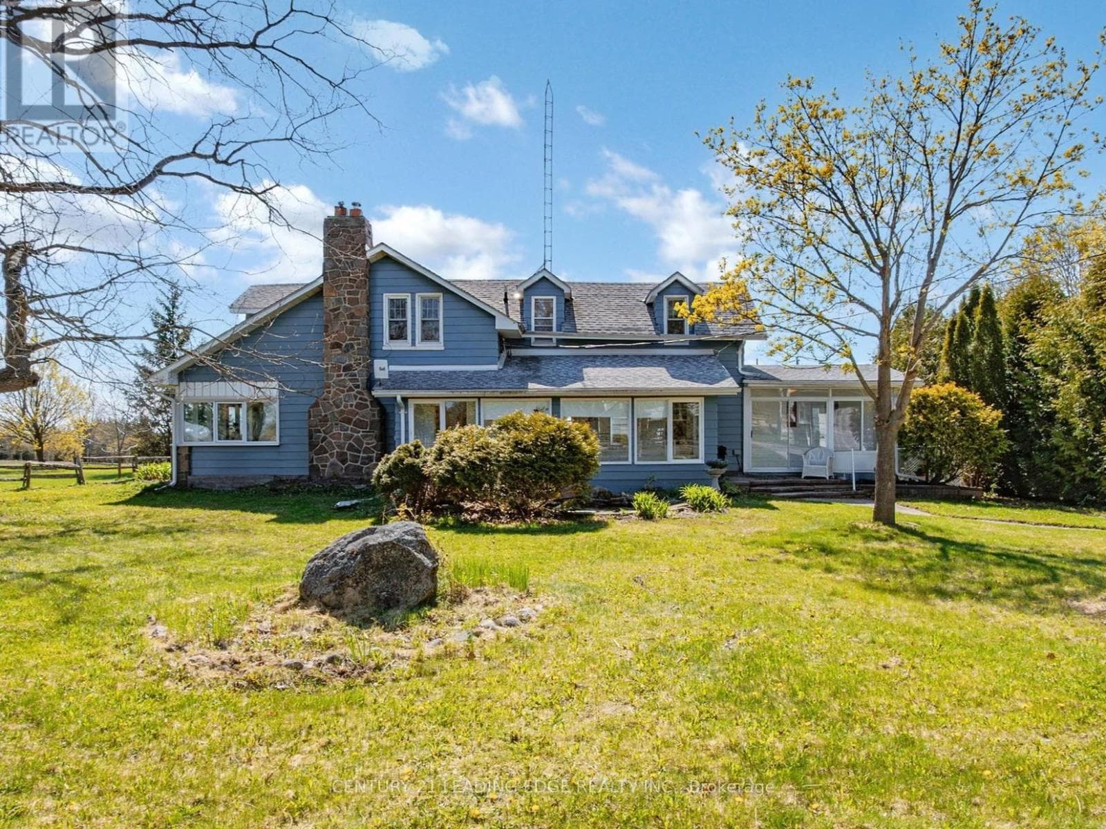 362 VICTORIA ROAD photo 2
