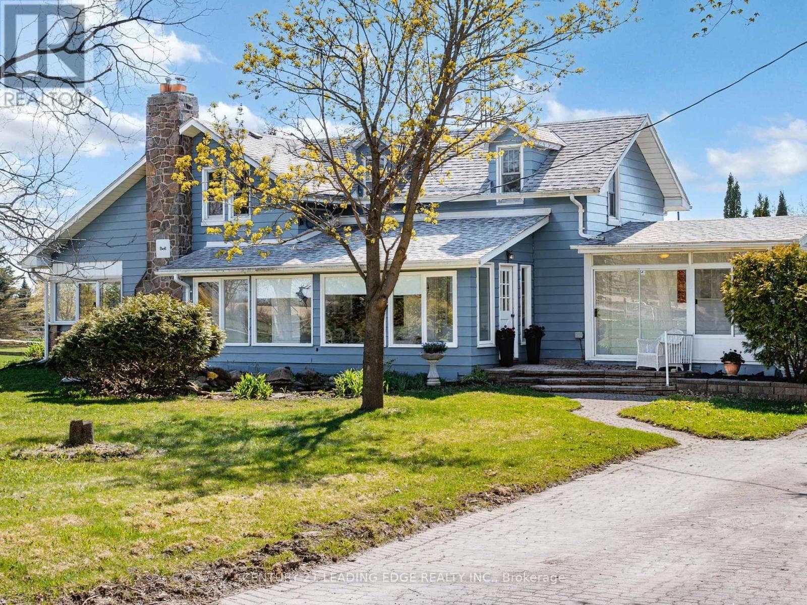 362 VICTORIA ROAD photo 3