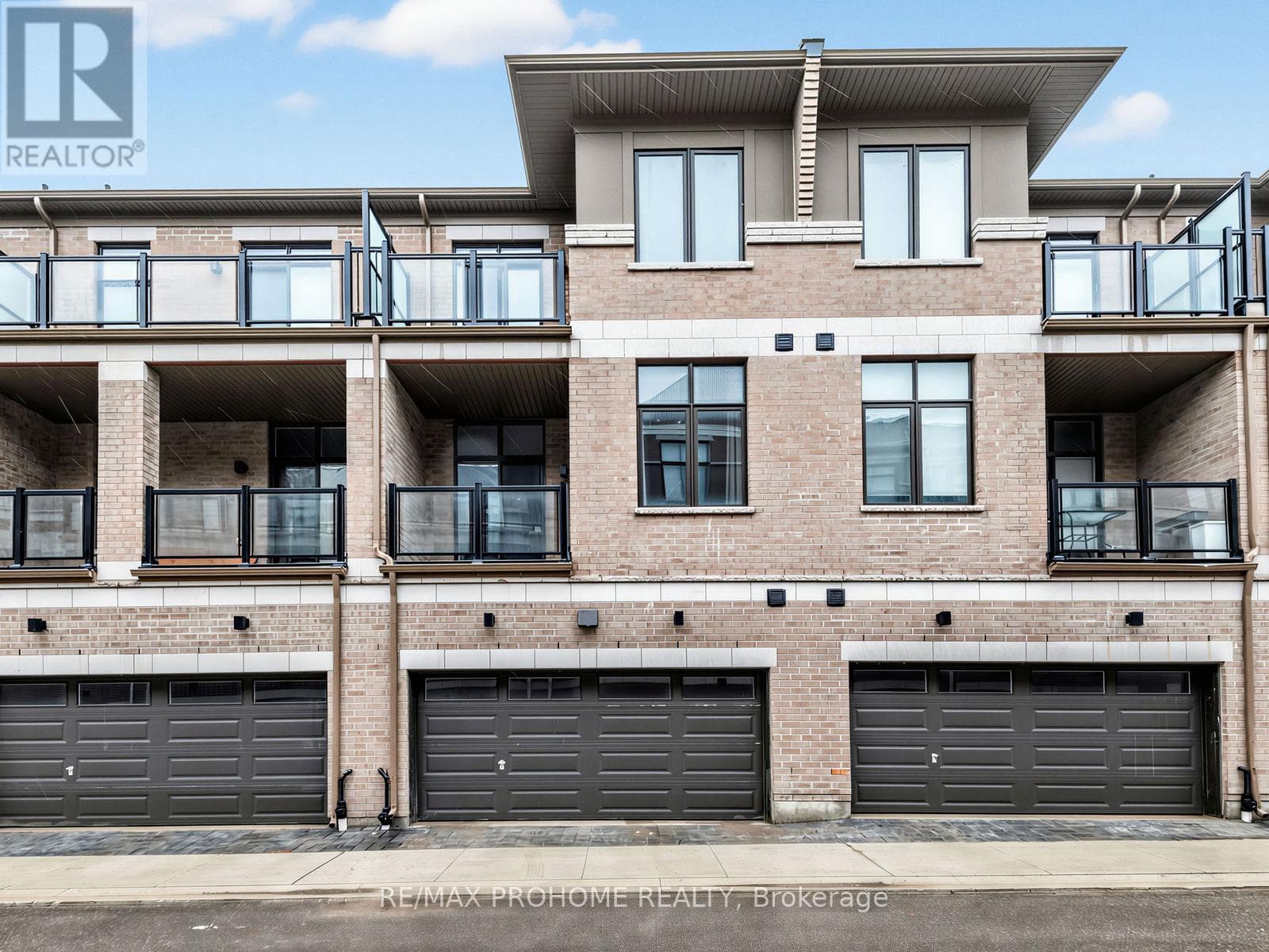 58 SEINE LANE photo 3