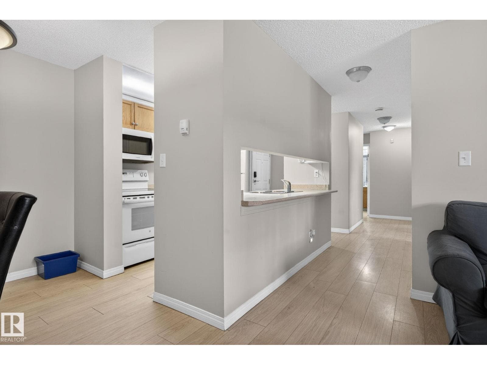 #129 4210 139 AV NW photo 5