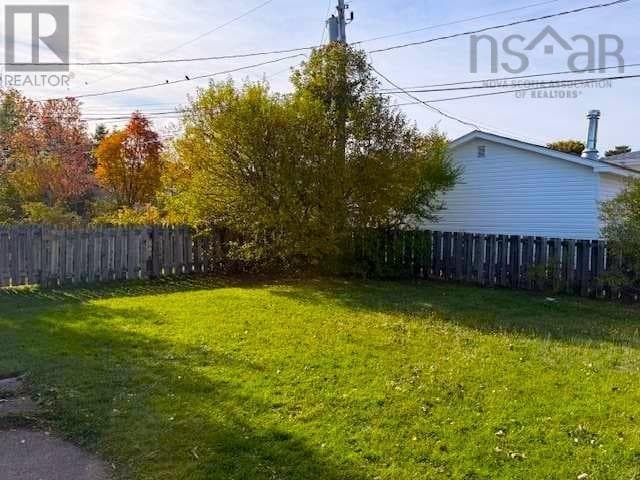 11 Tamarac Drive photo 5