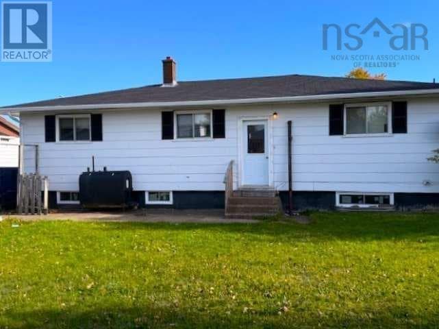11 Tamarac Drive photo 4