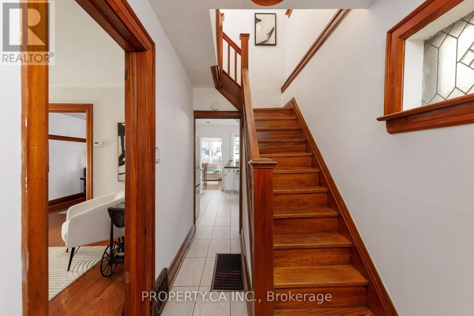 313 MONARCH PARK AVENUE photo 4