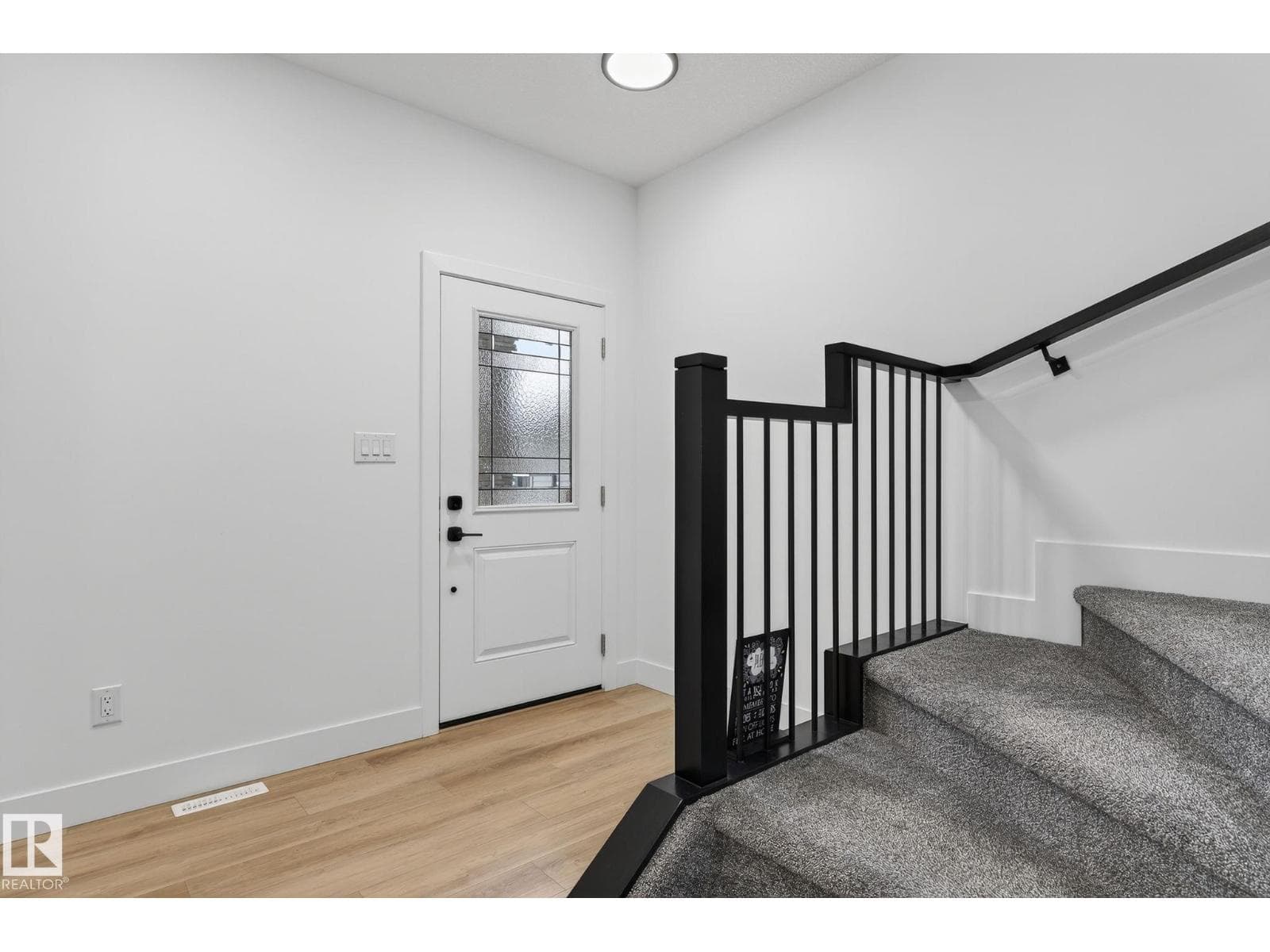 127 HILTON CV — photo 5