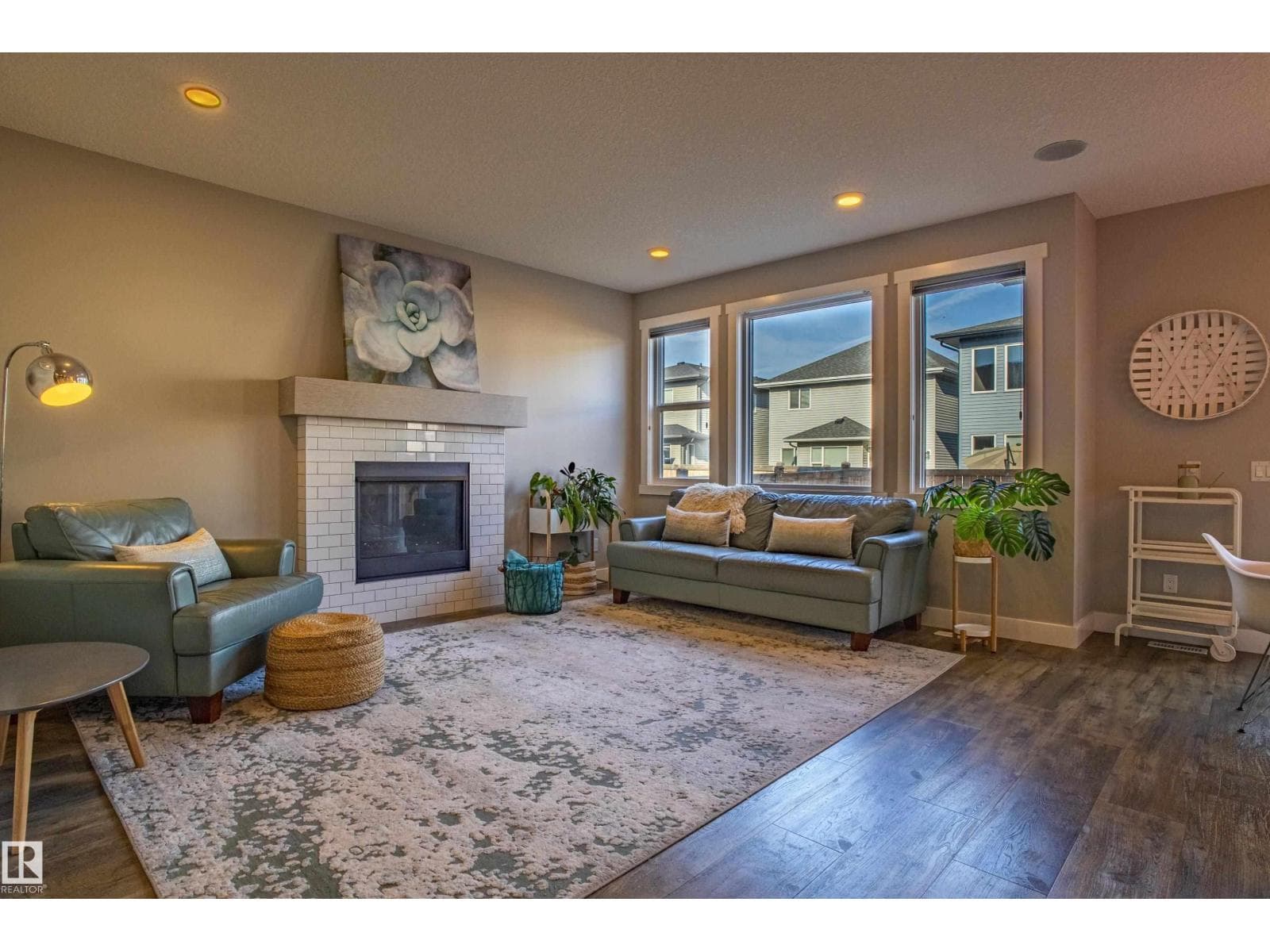 9815 225 ST NW photo 3