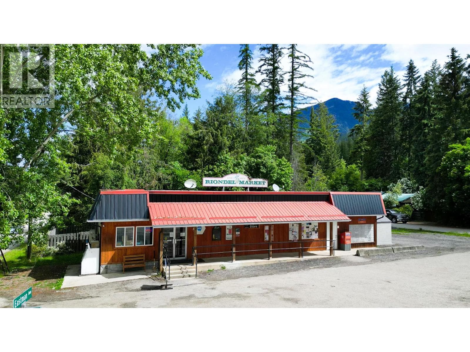 other at 1504 EASTMAN Avenue — $749,000