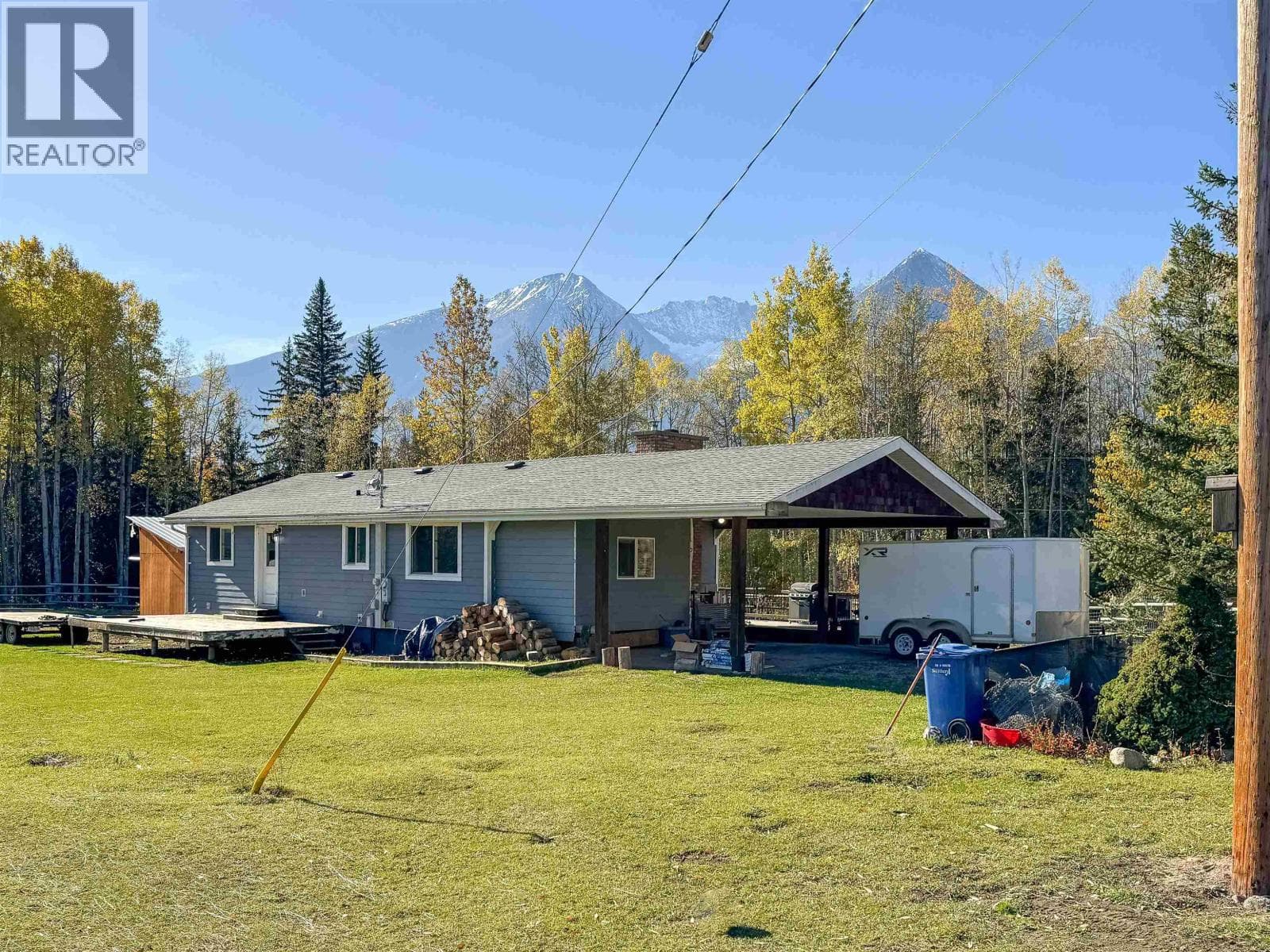 5933 RACEWAY ROAD photo 2