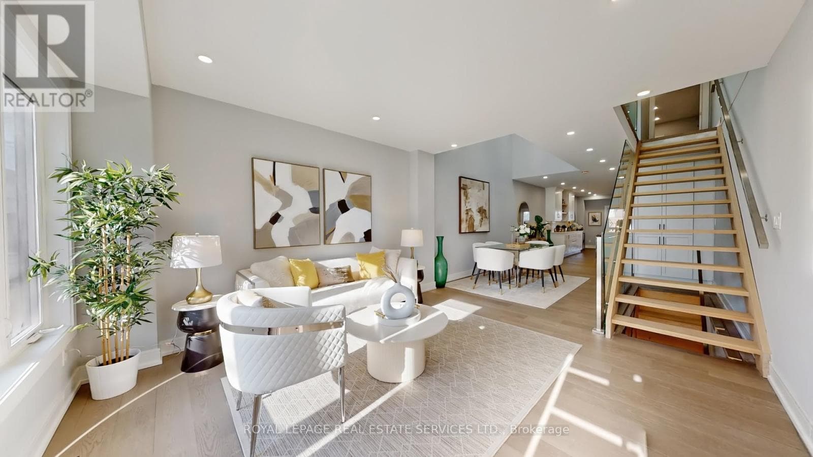 1073 CRAVEN ROAD photo 3