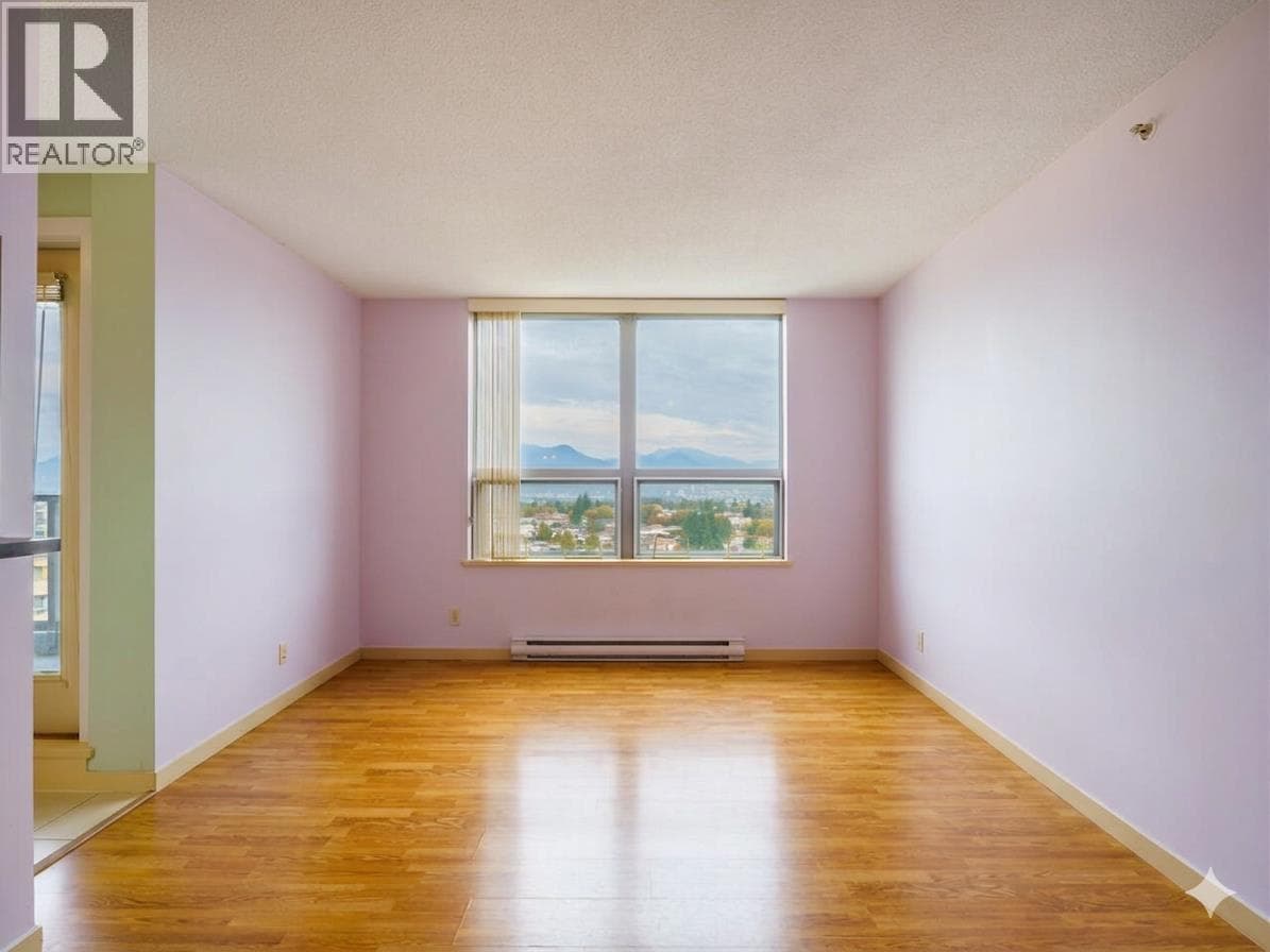 2409 3663 CROWLEY DRIVE photo 5