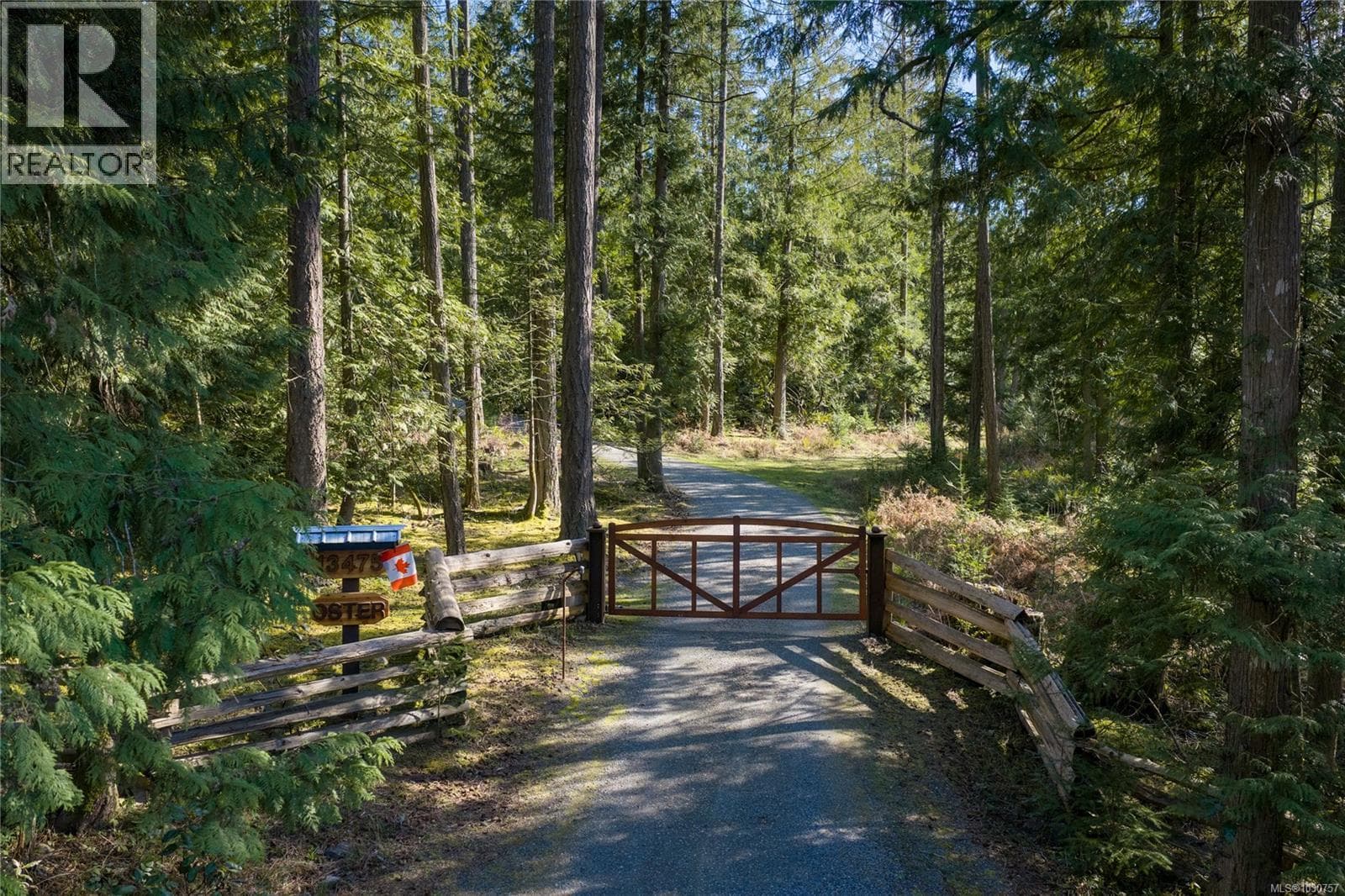 13475 Cedar Rd photo 2