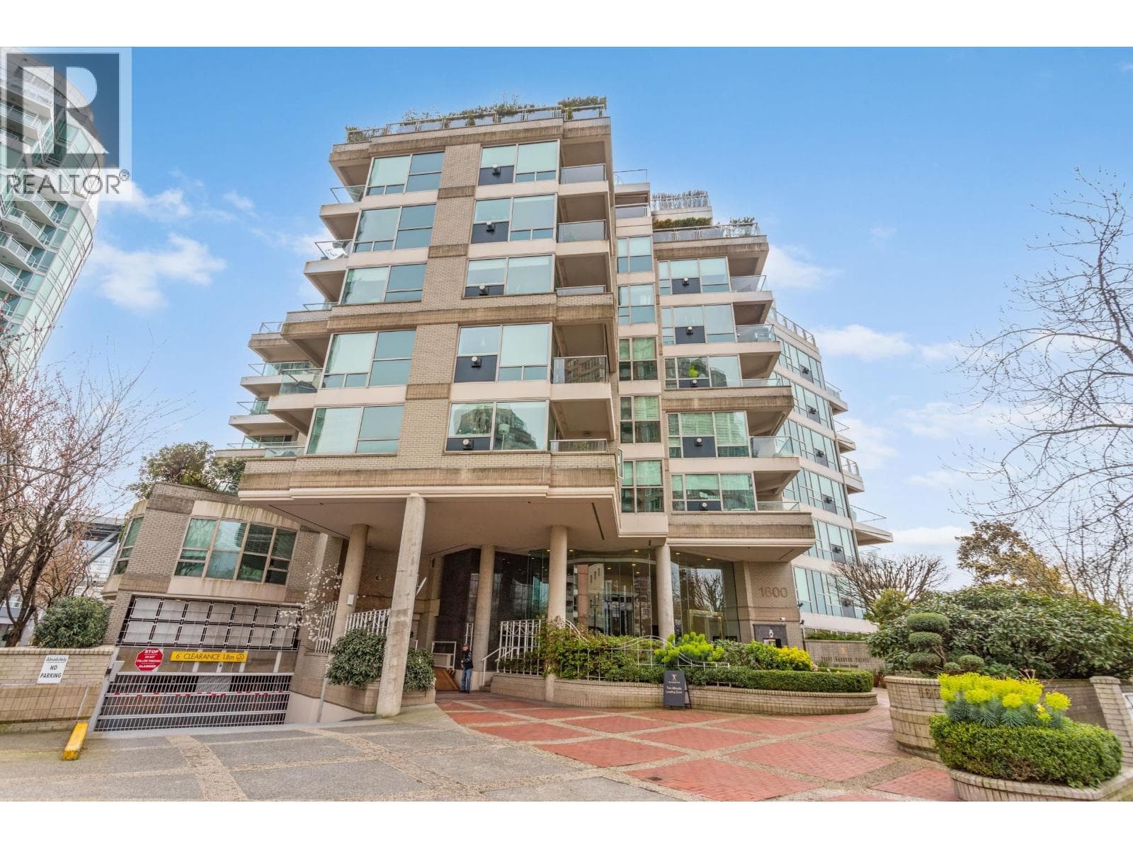 2 bed 2 bath single family at 504 1600 HORNBY STREET — $1,650,000