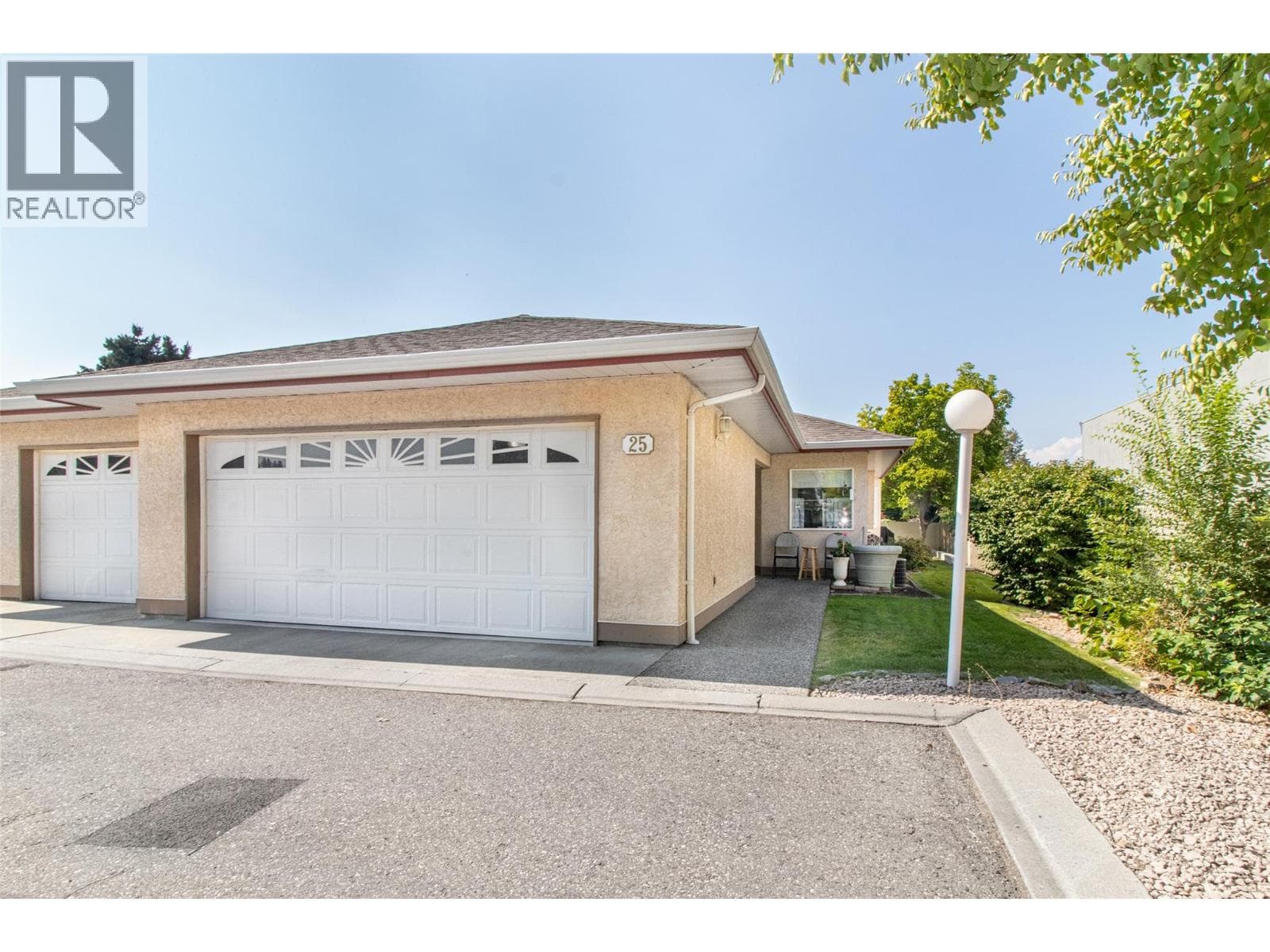 3 bed 3 bath single family at 1874 Parkview Crescent Unit# 25 — $649,800