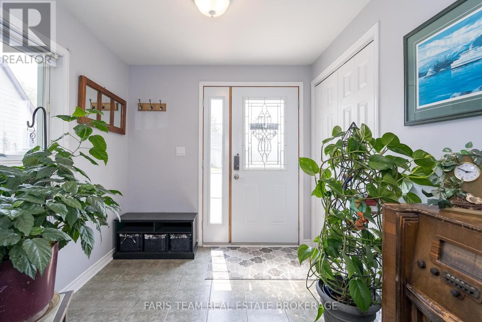5632 PENETANGUISHENE ROAD photo 5