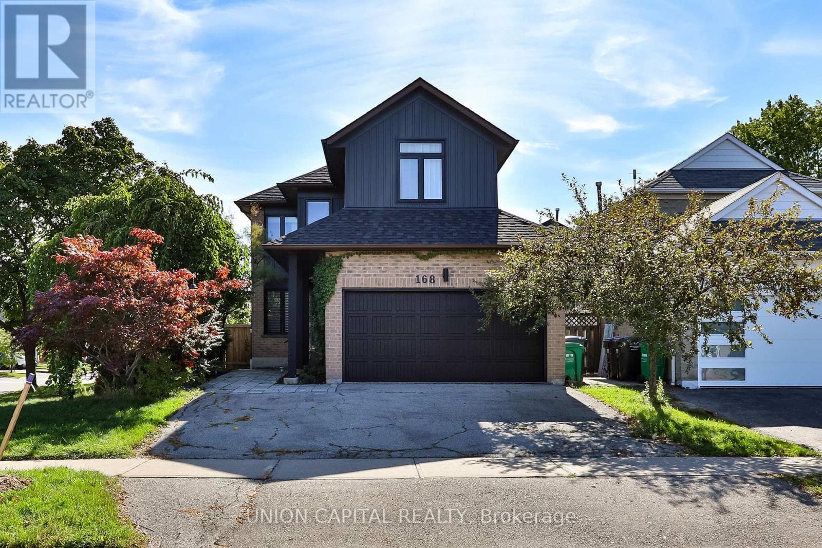168 KINGSBRIDGE GARDEN CIRCLE photo 2