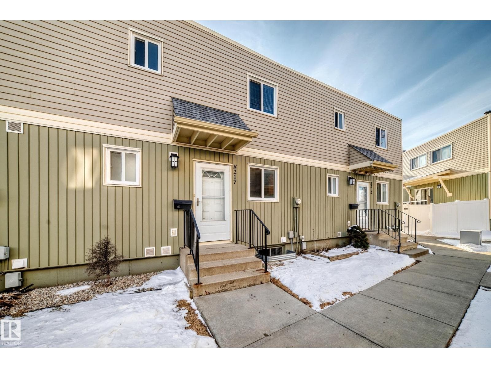 8217 182 ST NW NW photo 4