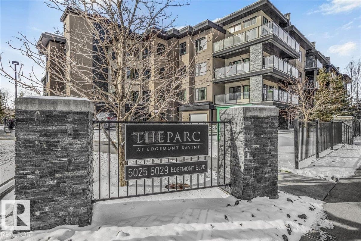 #211 5029 EDGEMONT BV NW — photo 2