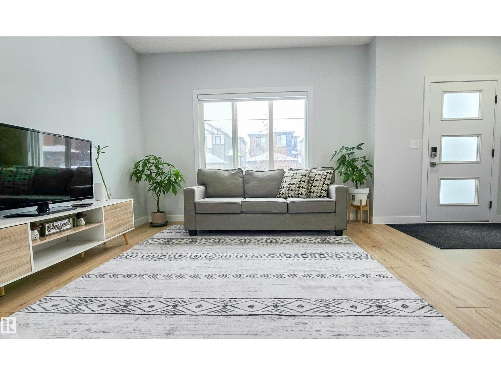 9323 222 ST NW photo 4