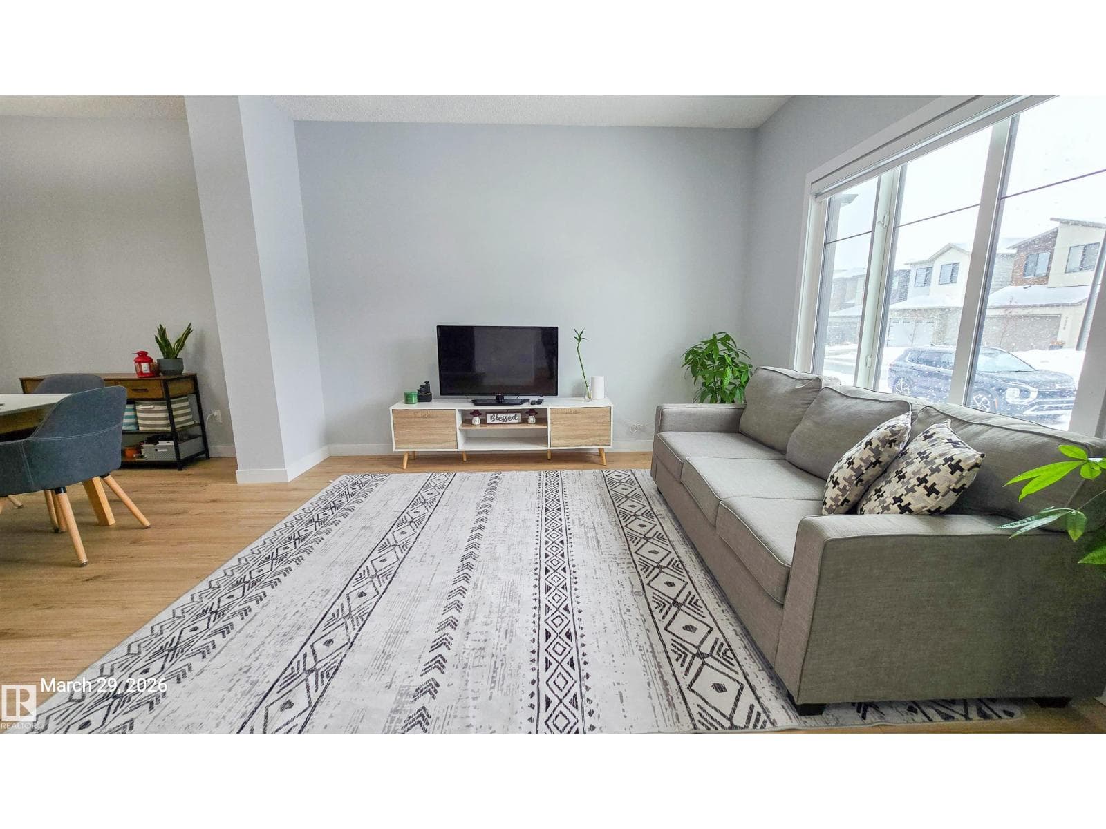 9323 222 ST NW photo 5