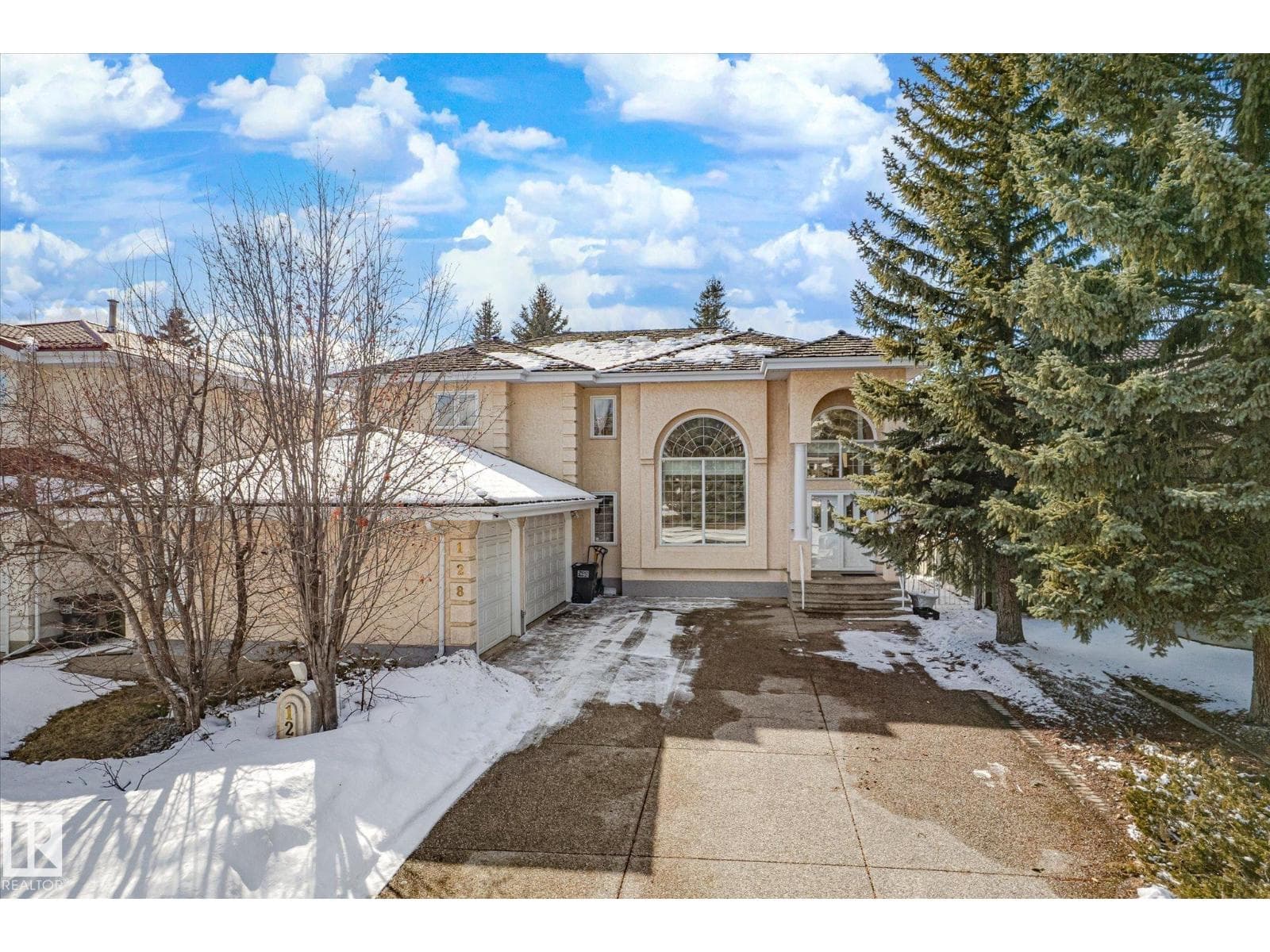 128 WEAVER DR NW