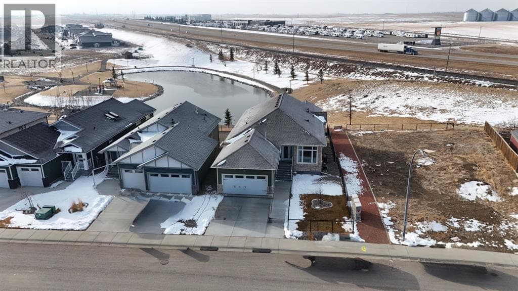 202 Lake Drive — photo 2