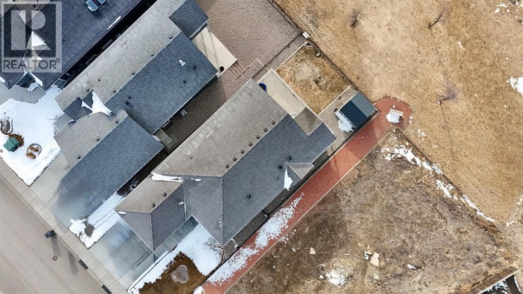 202 Lake Drive — photo 3