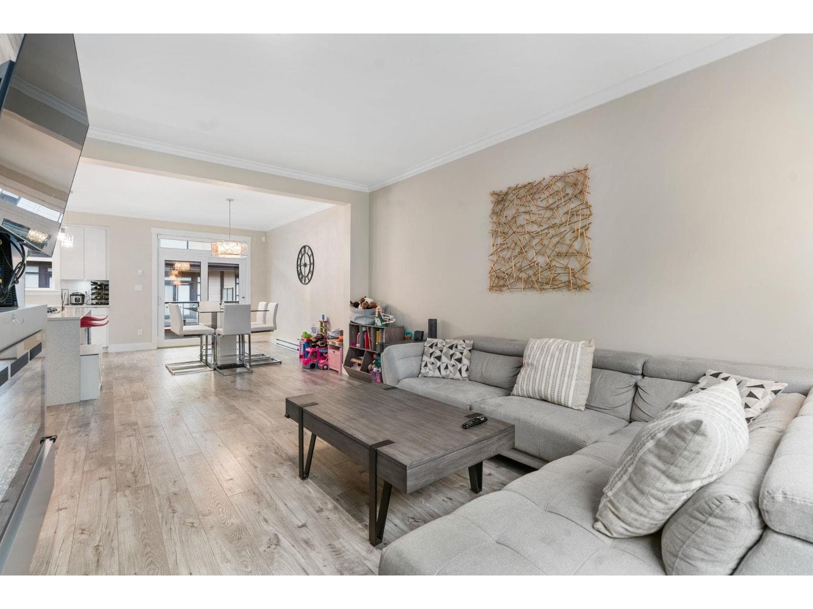 181 16488 64 AVENUE photo 5