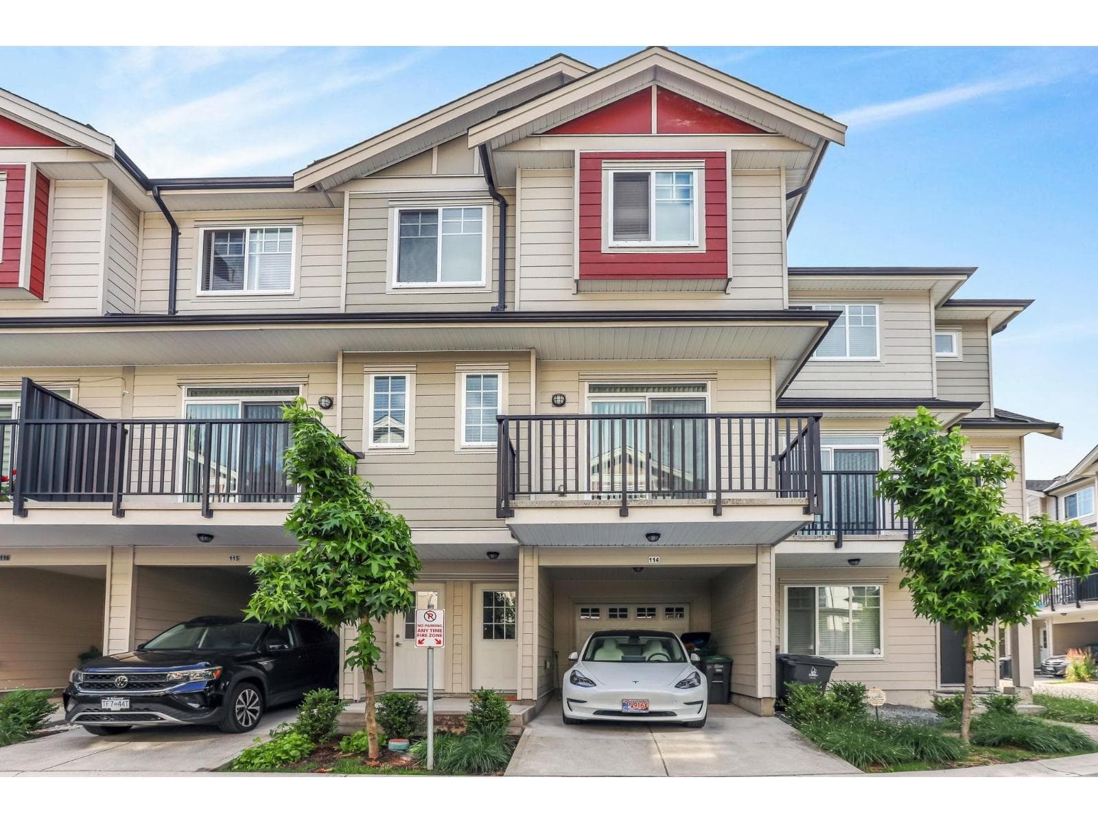 4 bed 4 bath single family at 114 13898 64 AVENUE — $839,999