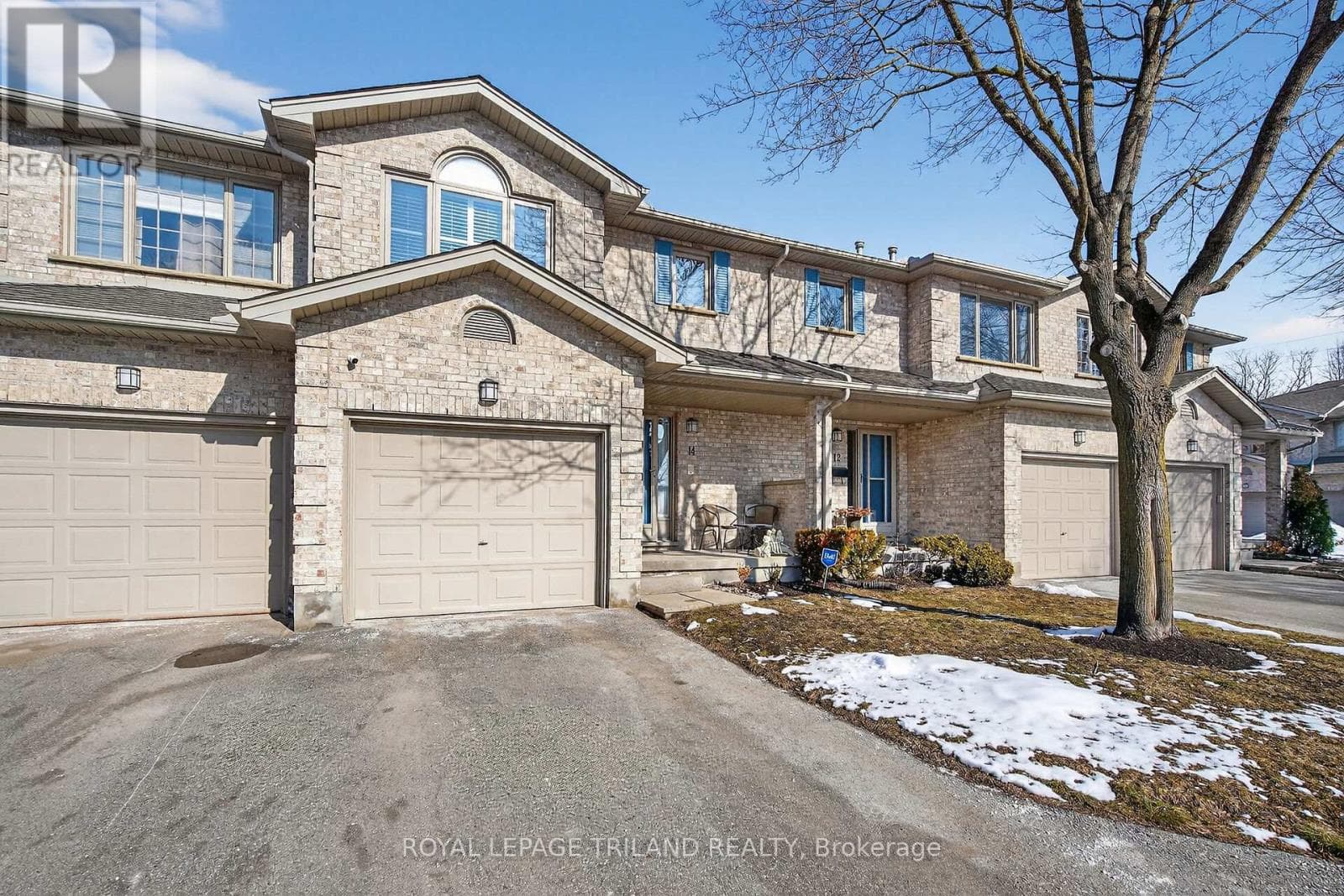 14 - 155 KILLARNEY ROAD photo 2
