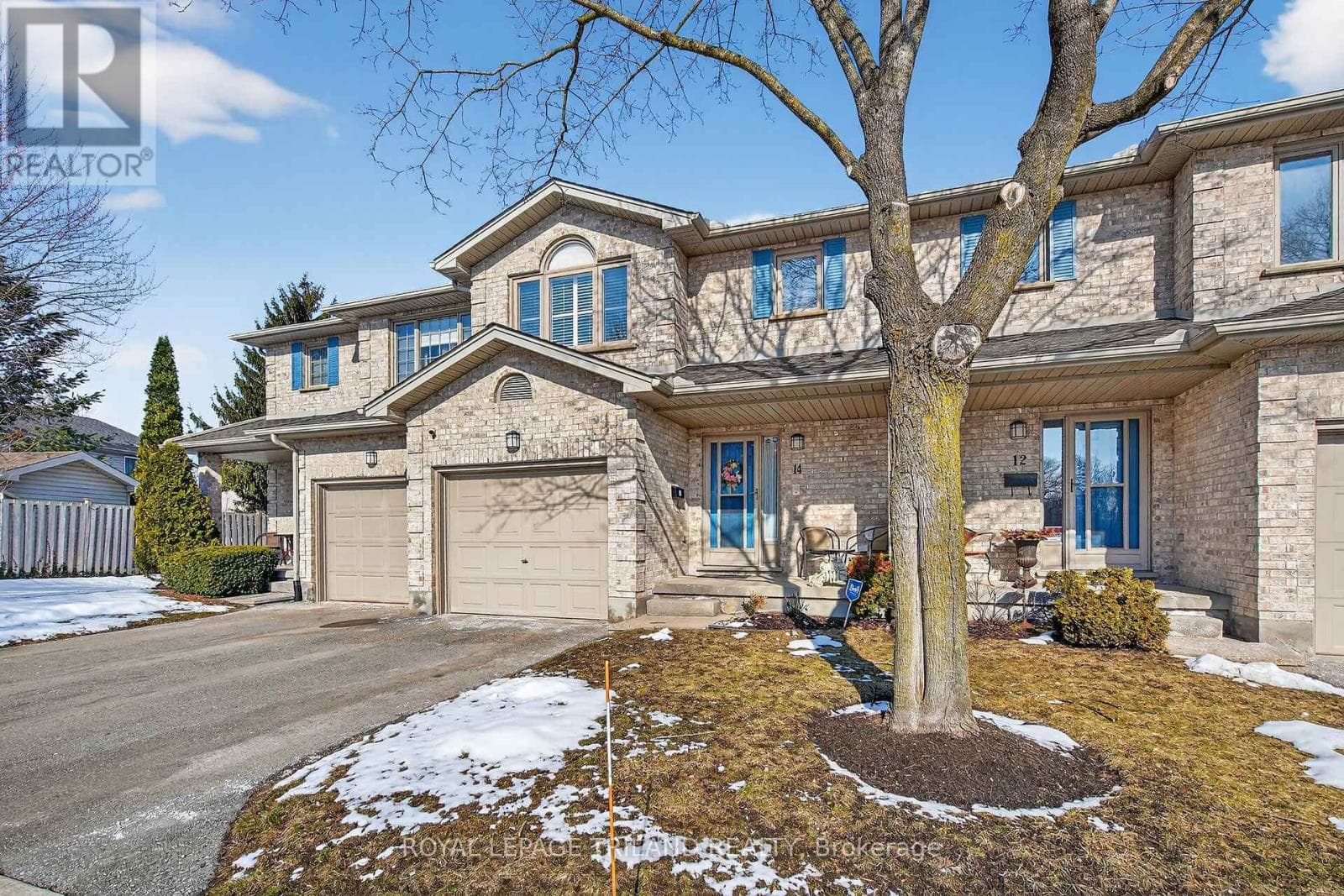 14 - 155 KILLARNEY ROAD photo 3